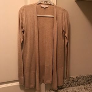 Beige loft cardi with cute details